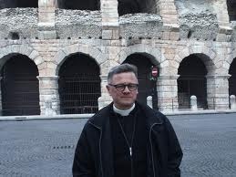 DON FLORIANO DAVANTI ARENA