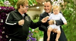 ELTON JOHN IL SODOMITA
