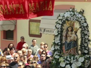 PROCESSIONE CON INCHINO AL MAFIOSO