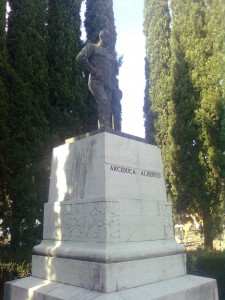 Arciduca Alberto, vincitore di Custoza nel 1866. Monumento ad Arco (Tn) 2